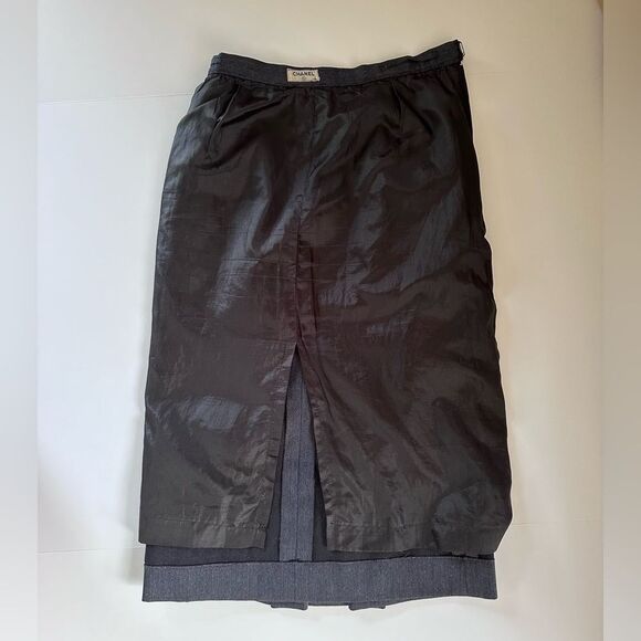 Vintage Chanel Skirt - Picture 15 of 16